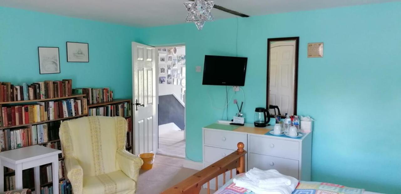 Newby Cross Hotel คาร์ลไอเอิล ภายนอก รูปภาพ
