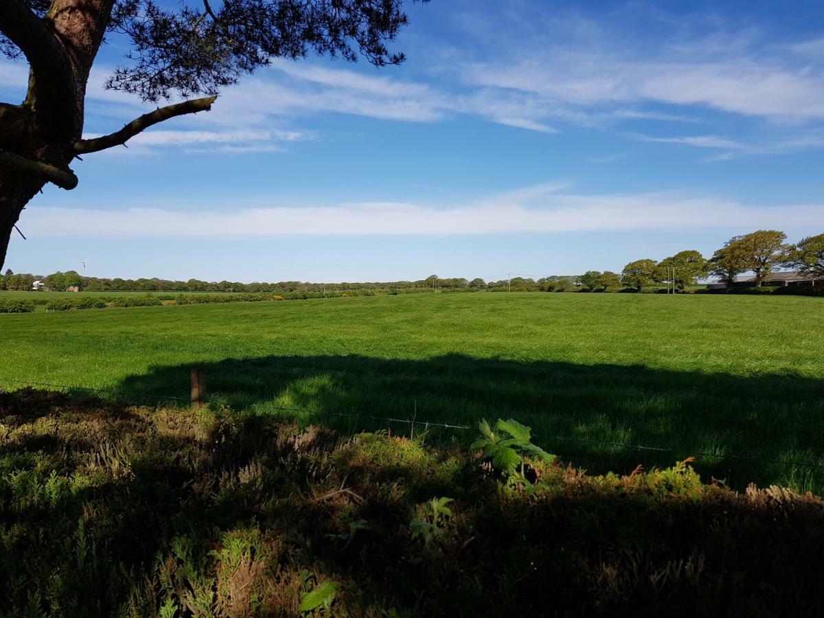 Newby Cross Hotel คาร์ลไอเอิล ภายนอก รูปภาพ